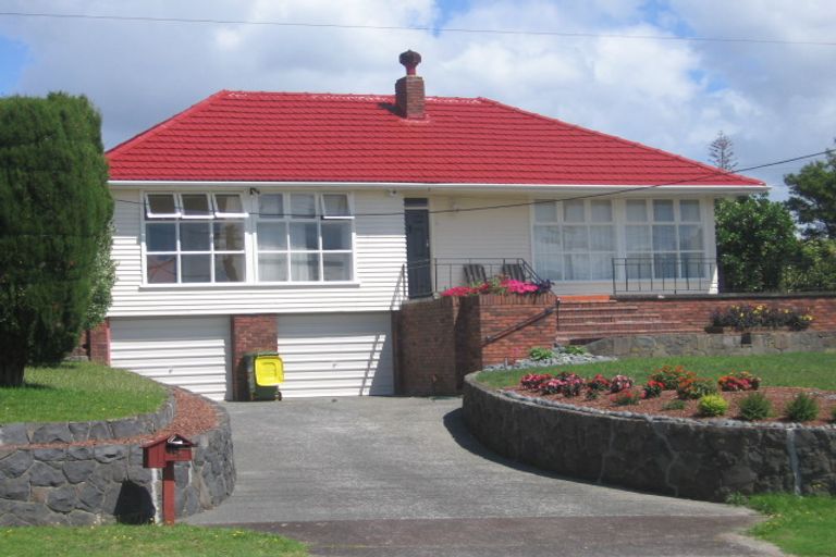 Photo of property in 1/174 Lake Road, Northcote, Auckland, 0627