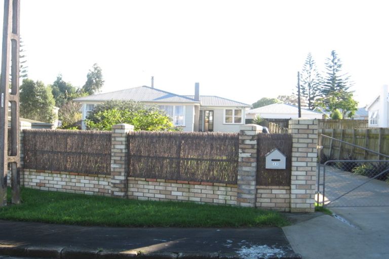 Photo of property in 22 Adams Road, Manurewa, Auckland, 2102