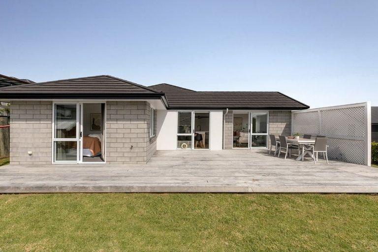 Photo of property in 6 Melonette Way, Ohauiti, Tauranga, 3112