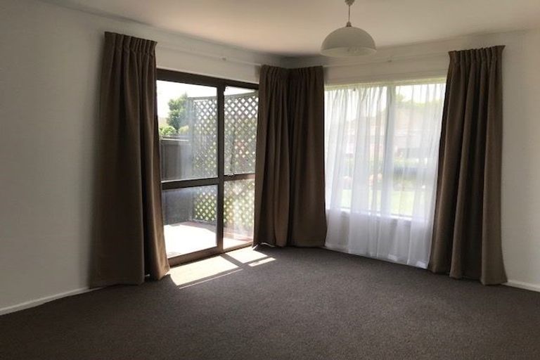 Photo of property in 30 Trafford Street, Harewood, Christchurch, 8051