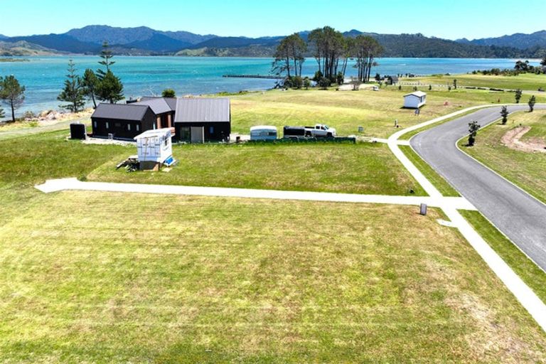 Photo of property in 26 Taniwha Place, Matarangi, 3592