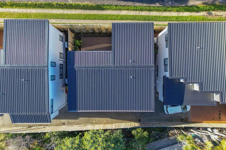 Photo of property in 57d Hogans Road, Glenfield, Auckland, 0629