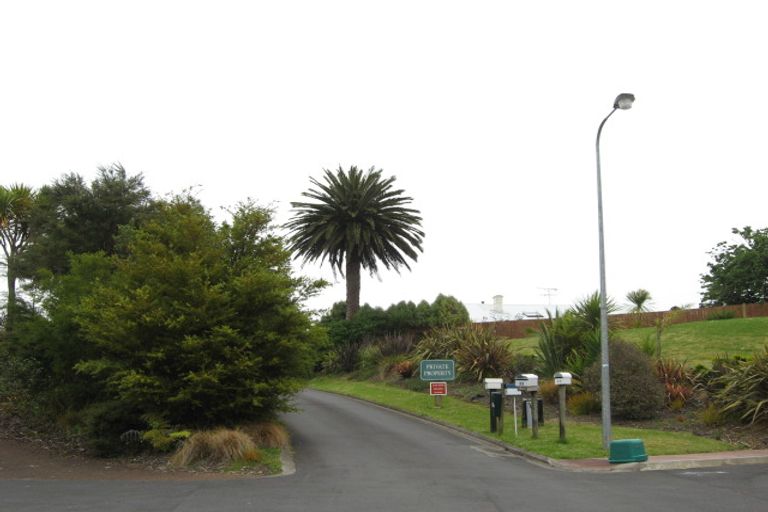 Photo of property in 17 Denehurst Drive, Waimauku, 0812