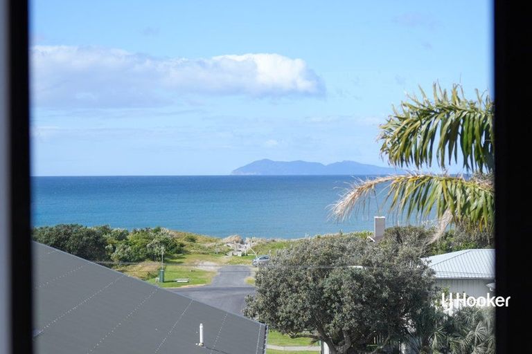 Photo of property in 19 Hanlen Avenue, Waihi Beach, 3611