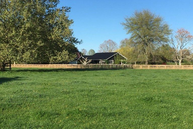 Photo of property in 3668 Cambridge Road, Leamington, Cambridge, 3495