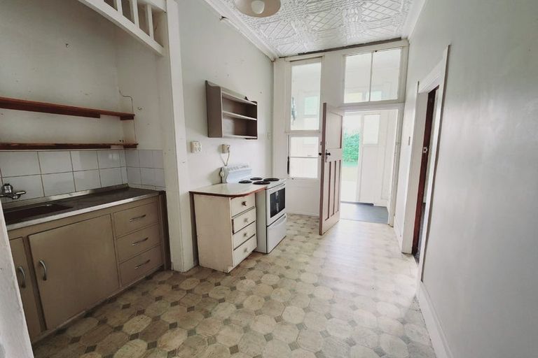 Photo of property in 1 Bignell Street, Gonville, Whanganui, 4501