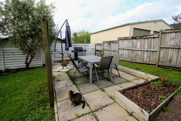 Photo of property in 1/38 Sunnyfield Crescent, Glenfield, Auckland, 0629