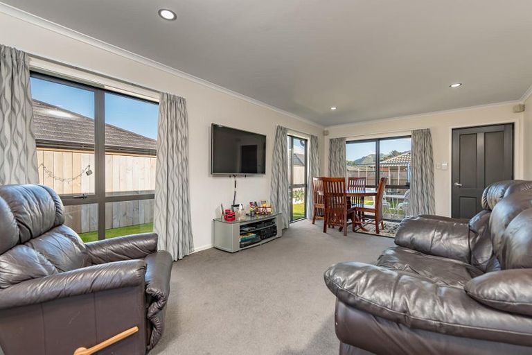 Photo of property in 58 Sunstone Crescent, Brown Owl, Upper Hutt, 5018