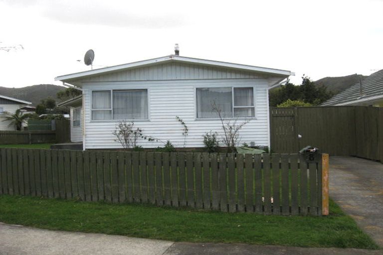 Photo of property in 8 Bexley Grove, Wainuiomata, Lower Hutt, 5014