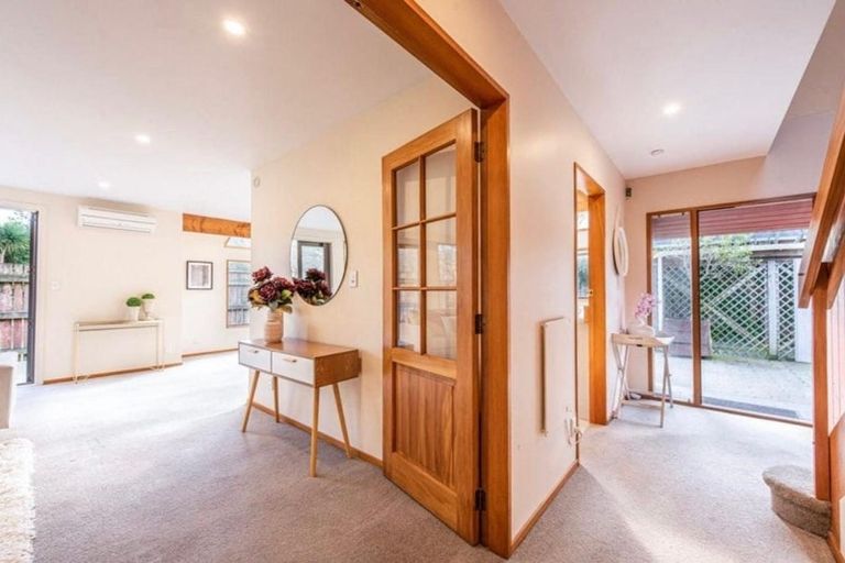 Photo of property in 8a Campbell Street, Karori, Wellington, 6012