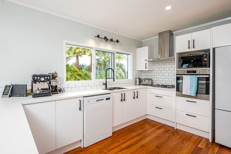 Photo of property in 558 Waimate North Road, Kerikeri, 0293