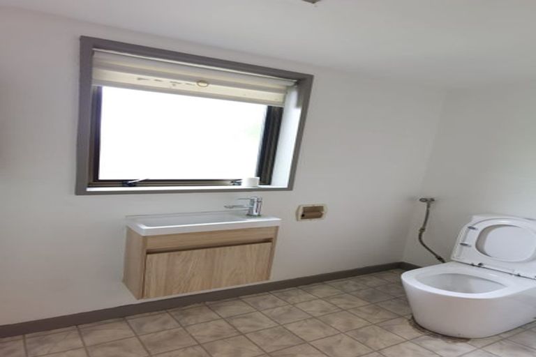 Photo of property in 3 Stormont Place, Avonhead, Christchurch, 8042