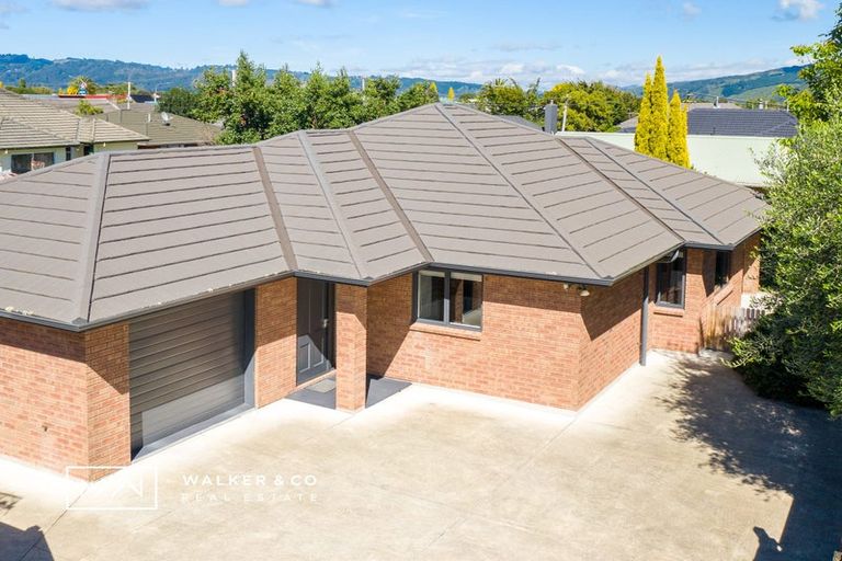 Photo of property in 12a Fraser Crescent, Elderslea, Upper Hutt, 5018