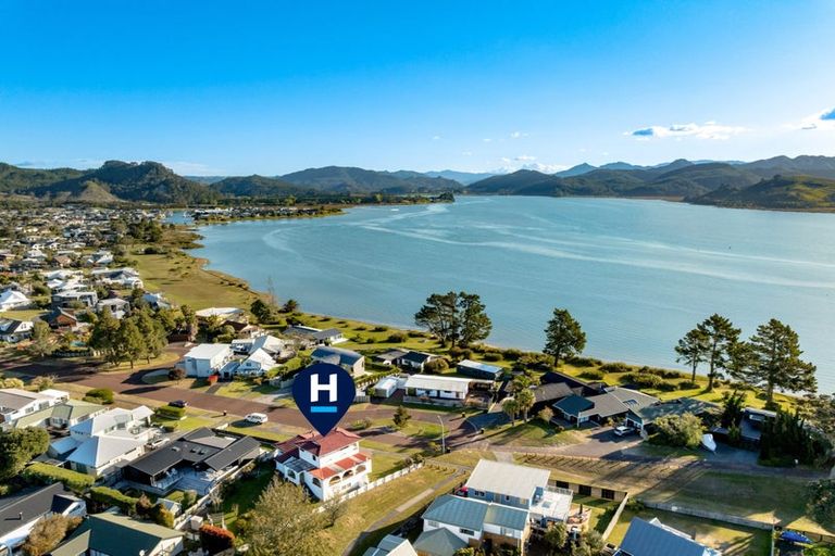 Photo of property in 1 Sheppard Avenue, Pauanui, Hikuai, 3579
