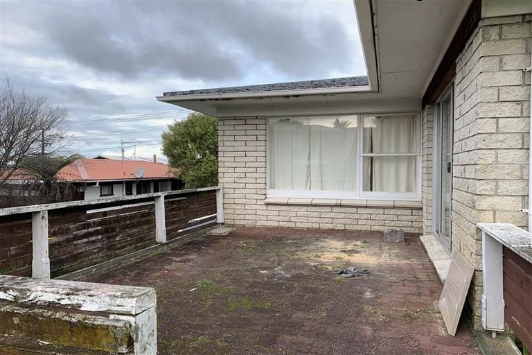 Photo of property in 2/176 Archers Road, Glenfield, Auckland, 0629