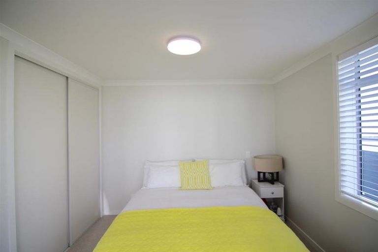 Photo of property in 20 Panorama Heights, Orewa, 0931