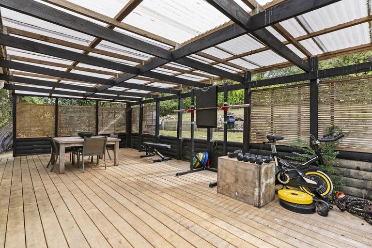 Photo of property in 2/30 Diana Drive, Glenfield, Auckland, 0627