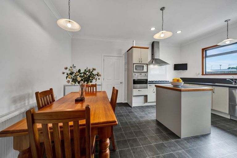 Photo of property in 283 Carrington Street, Vogeltown, New Plymouth, 4310