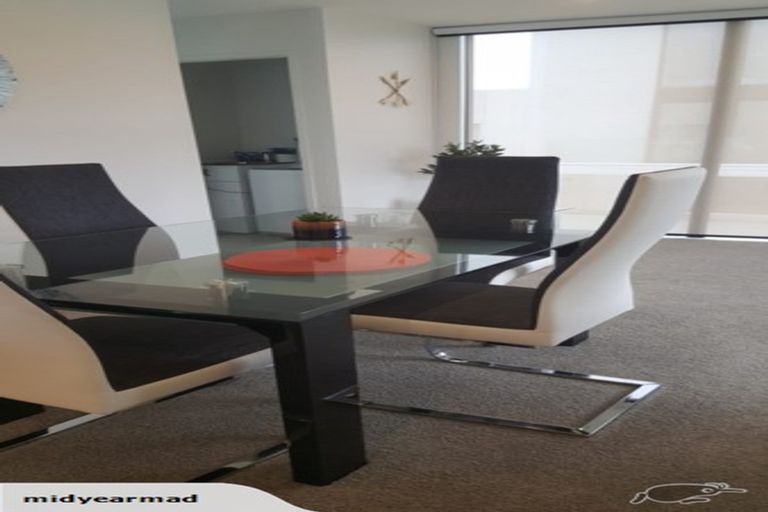 Photo of property in 1/86 Hurlstone Drive, Waiwhakaiho, New Plymouth, 4312