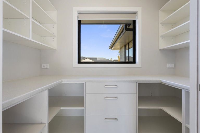 Photo of property in 15 Johnson Avenue, Amberley, 7410