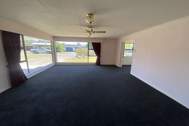 Photo of property in 19 Roskilda Crescent, Taradale, Napier, 4112