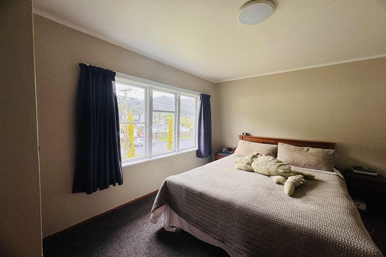 Photo of property in 2/18 Eldon Grove, Taita, Lower Hutt, 5019