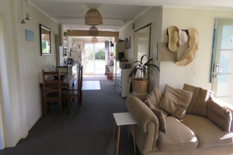 Photo of property in 8 Kauwhata Street, Himatangi Beach, Foxton, 4891