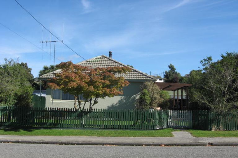 Photo of property in 86 Wilson Street, Geraldine, 7930