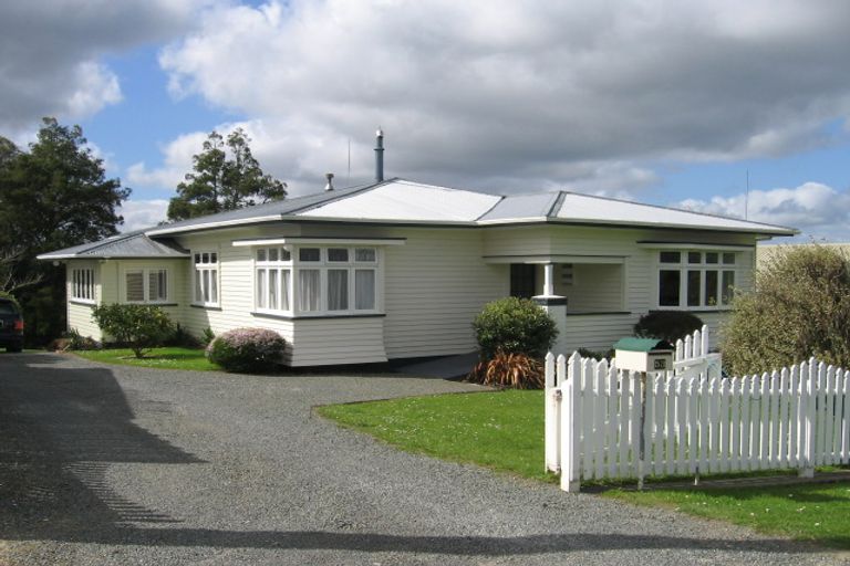 Photo of property in 53 Gorge Road, Maungaturoto, 0520