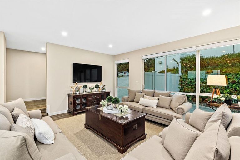 Photo of property in 1203 Whangaparaoa Road, Gulf Harbour, Whangaparaoa, 0930