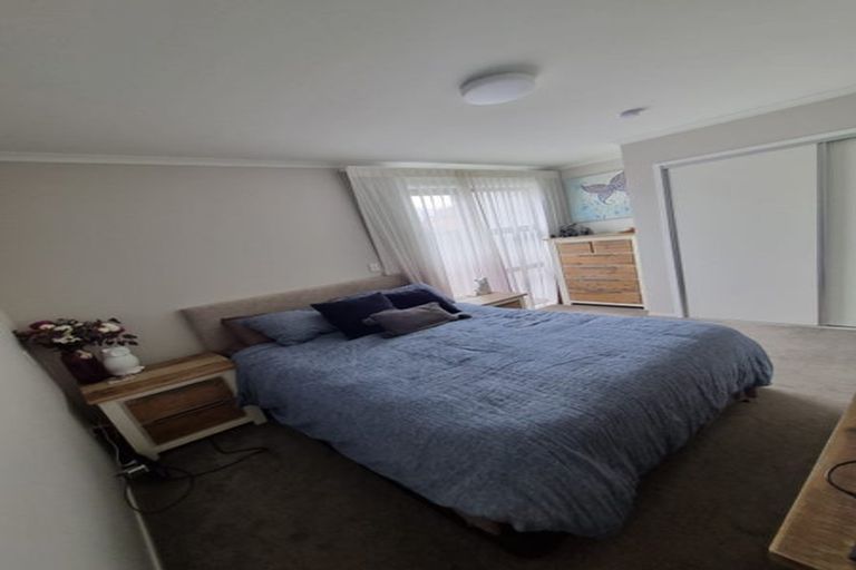 Photo of property in 10 Raranga Lane, Hobsonville, Auckland, 0616