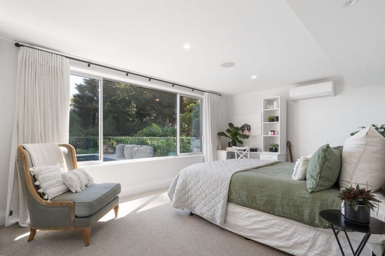 Photo of property in 39 Kiteroa Place, Cashmere, Christchurch, 8022