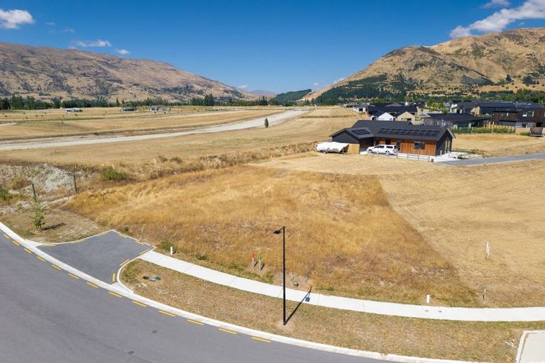 Photo of property in 74 Avalon Station Drive, Wanaka, 9305