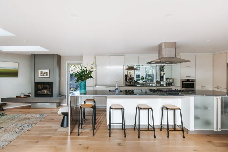 Photo of property in 241 Oceanbeach Road, Mount Maunganui, 3116