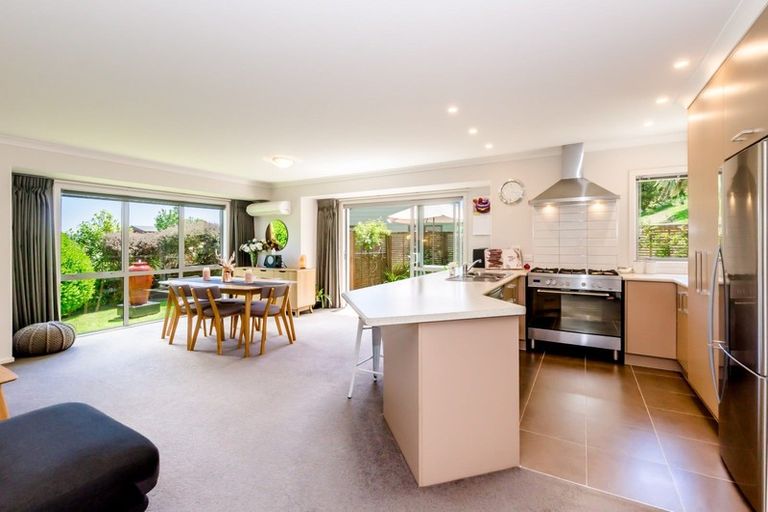 Photo of property in 11b Poneke Drive, Waikanae, 5036