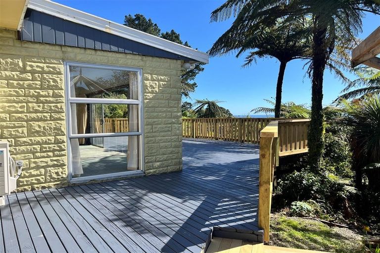 Photo of property in 20 Weenink Road, Karoro, Greymouth, 7805