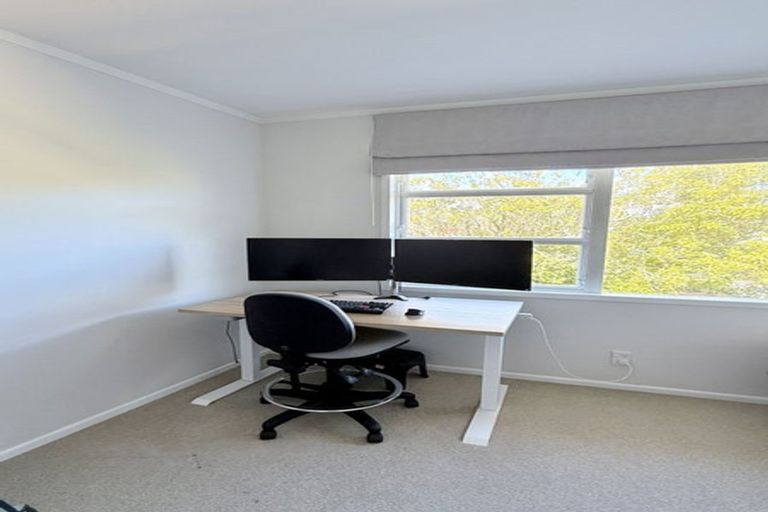 Photo of property in 71 Churton Drive, Churton Park, Wellington, 6037