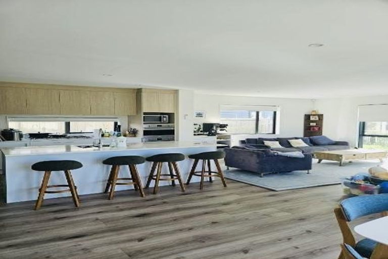 Photo of property in 33 Adlam Lane, Takanini, 2112