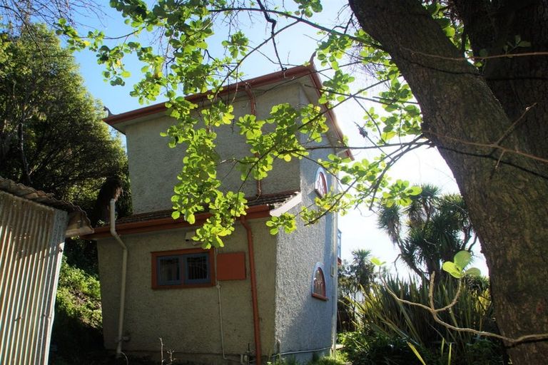 Photo of property in 44a Aratoro Place, Mount Pleasant, Christchurch, 8081