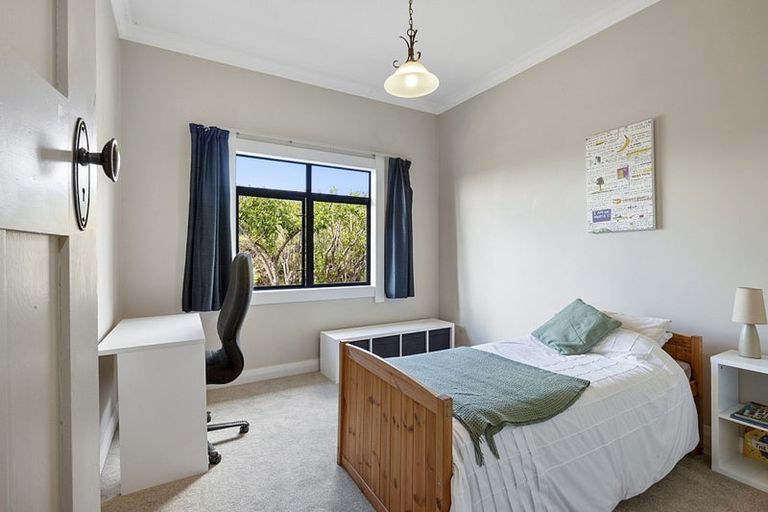 Photo of property in 376 Tukapa Street, Hurdon, New Plymouth, 4310