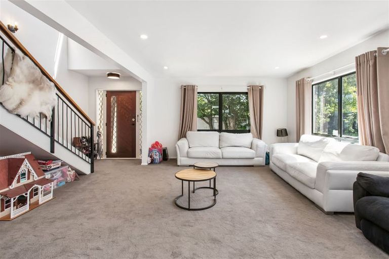 Photo of property in 18 Kotare Street, Fendalton, Christchurch, 8041