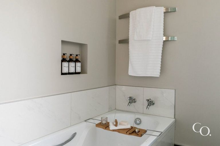 Photo of property in 436a Southland Place, Raureka, Hastings, 4120