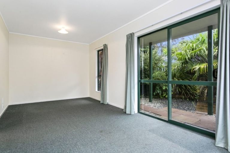 Photo of property in 8 Oxford Street, Tirau, 3410