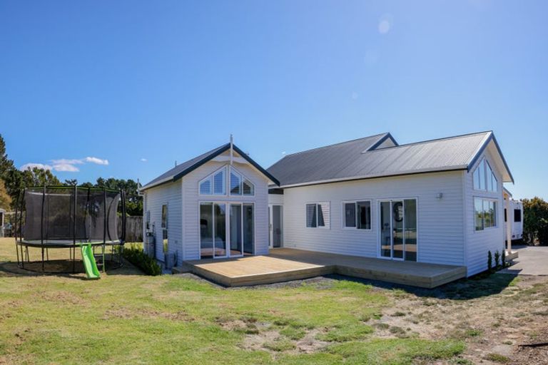 Photo of property in 1312 Devon Road, Brixton, Waitara, 4382
