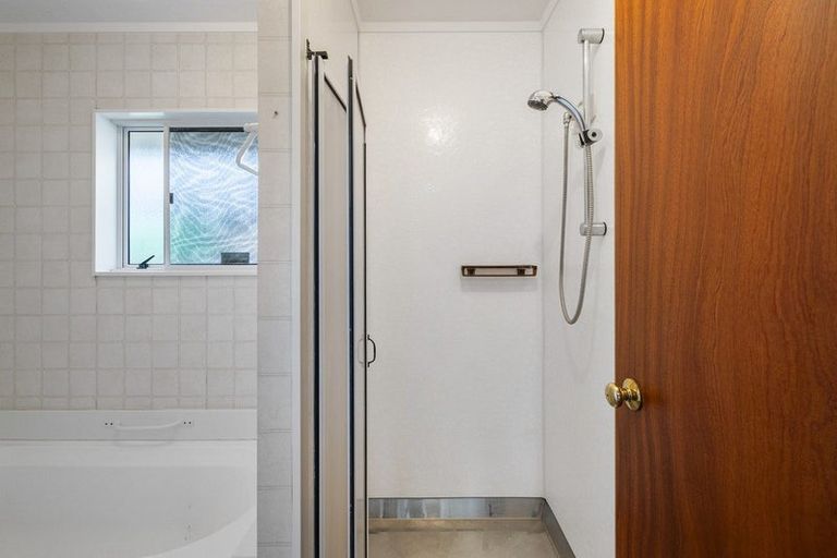 Photo of property in 1b Hendon Place, West End, Palmerston North, 4412