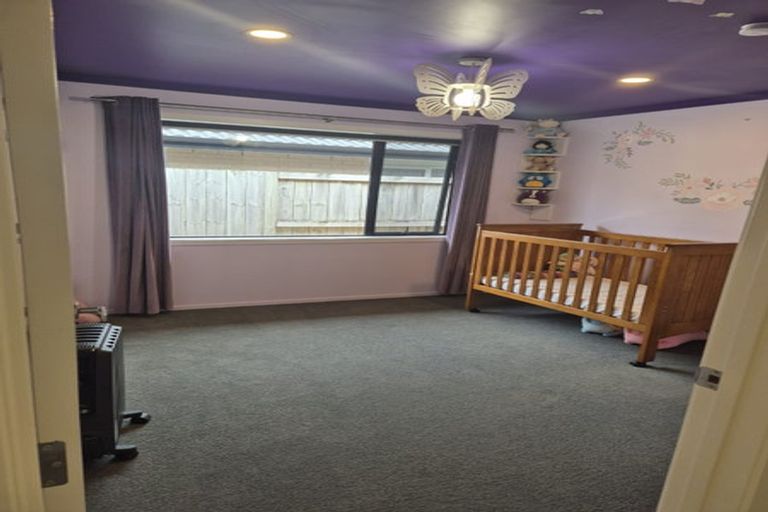 Photo of property in 18 Teatree Close, Huntington, Hamilton, 3210