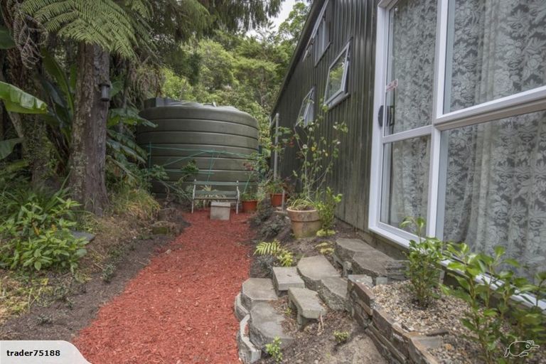 Photo of property in 787 Scenic Drive, Henderson Valley, Auckland, 0612