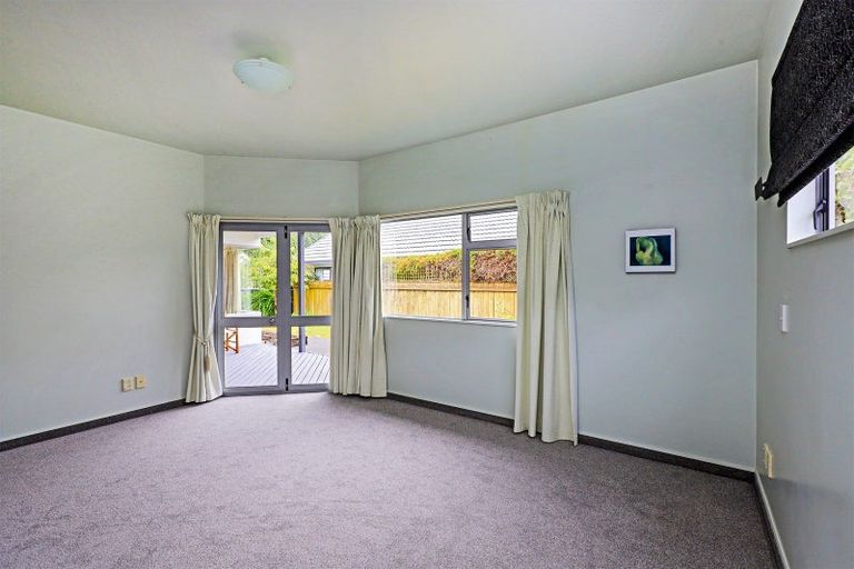 Photo of property in 135 Milton Road, Bluff Hill, Napier, 4110