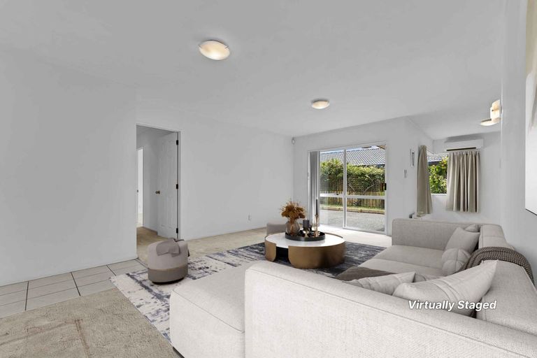 Photo of property in 70 Tington Avenue, Wattle Downs, Auckland, 2103