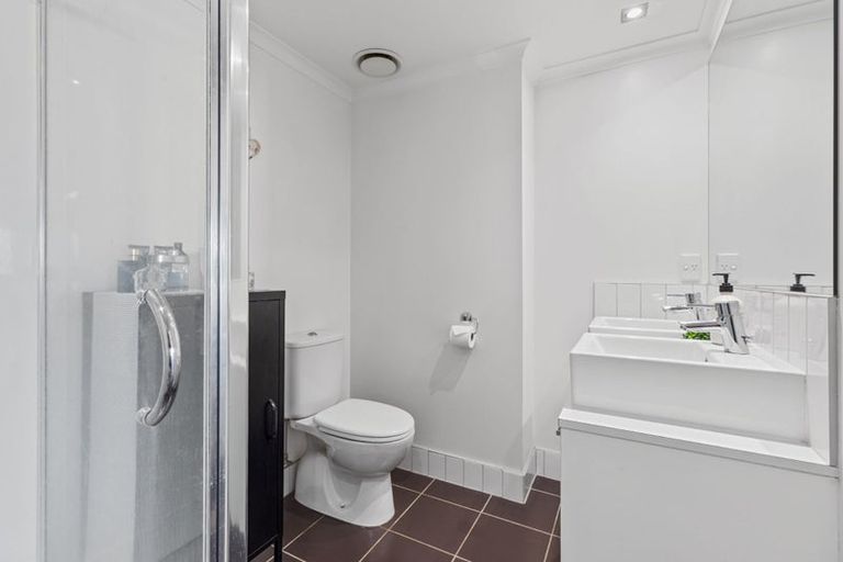 Photo of property in Mooring Apartments, 304/277 Maunganui Road, Mount Maunganui, 3116